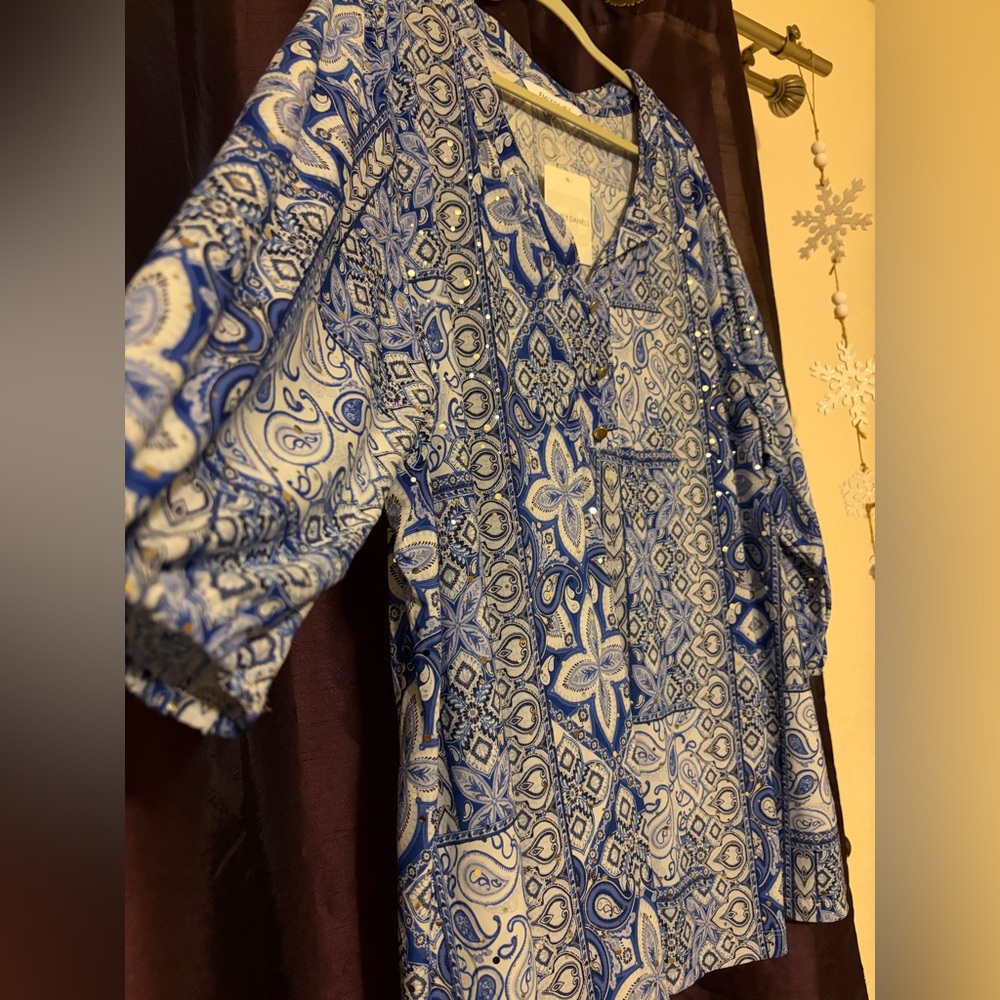 Patterned Blouse NWT - image 1